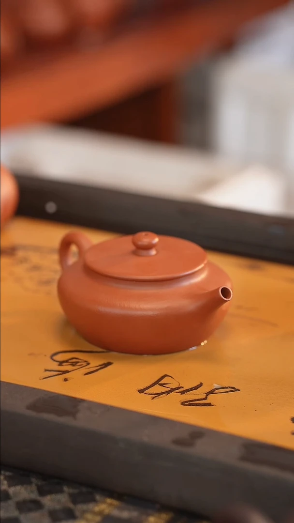 茶壶紫砂。全手