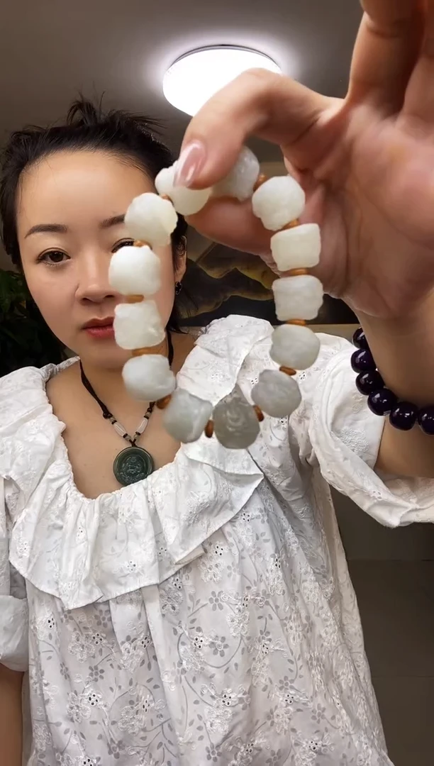 义****配醒狮手串多样性随机发一