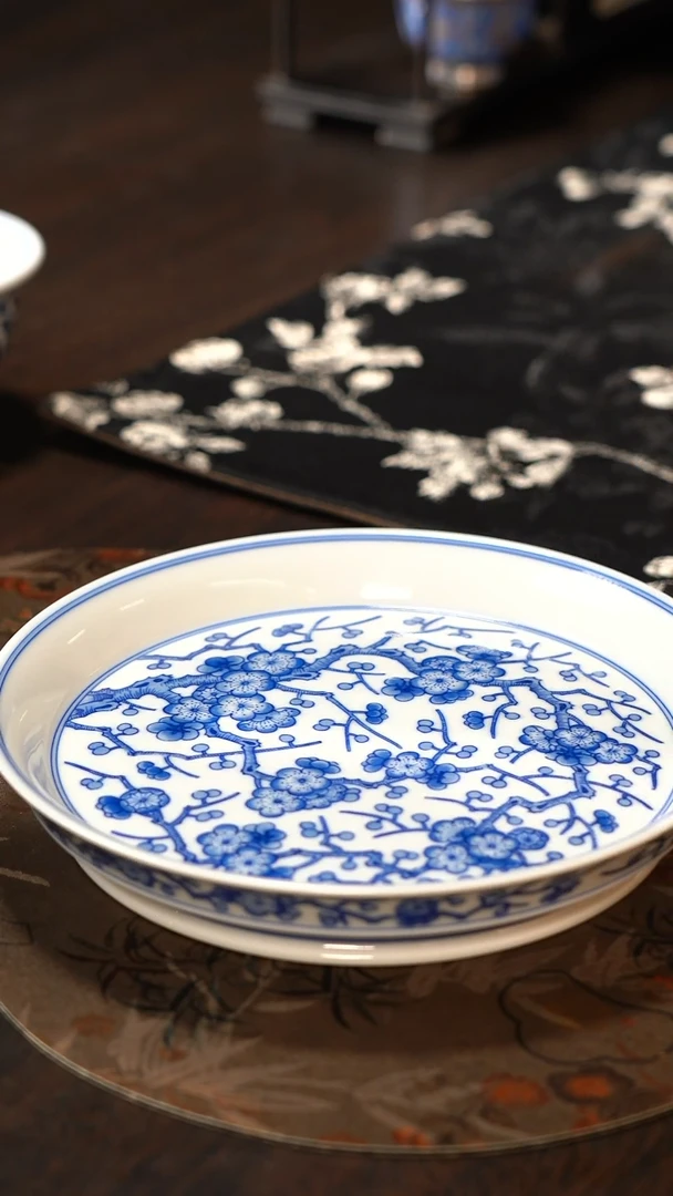 X歆蕴山房满梅大壶承