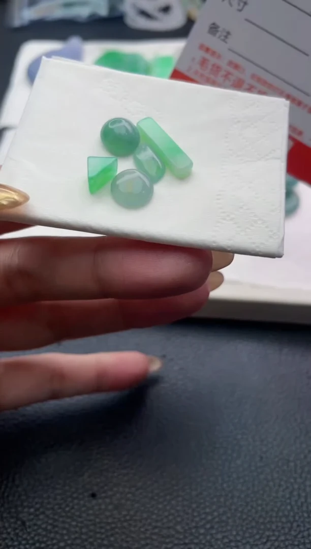 未镶嵌定制翡翠雨**深珠子