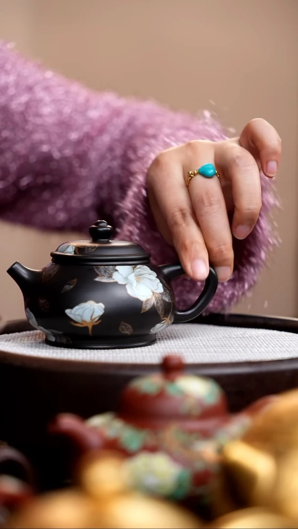 茶壶紫砂捂灰朱泥银牡丹元宝石瓢