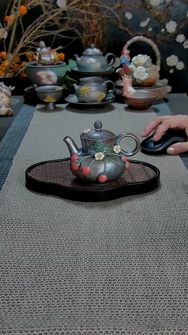 颜老师草莓柴烧壶