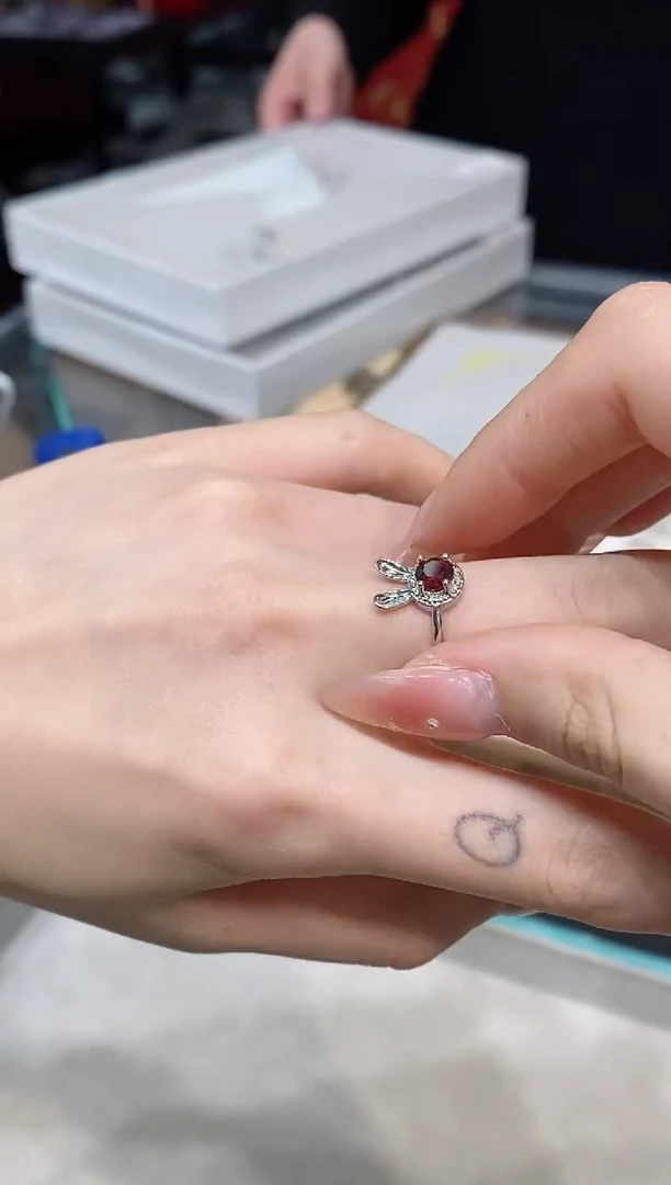 【闪购商品】水晶戒指未镶嵌戒指+多样性发一