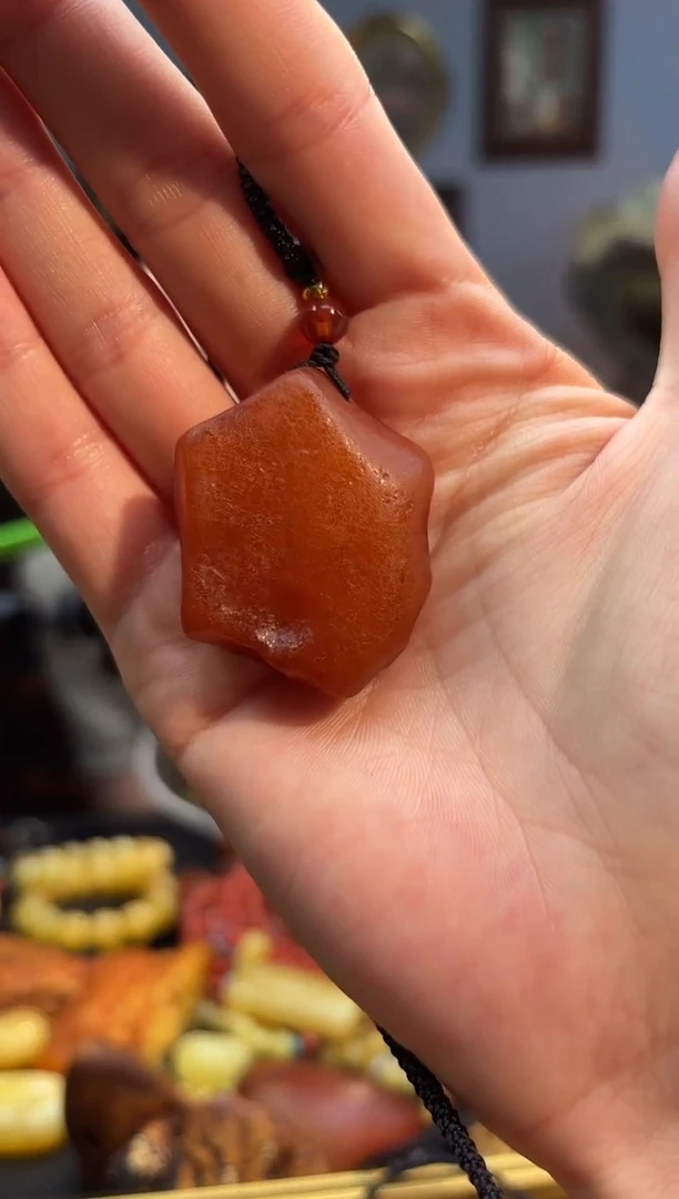 琥珀颈饰未镶嵌吊坠