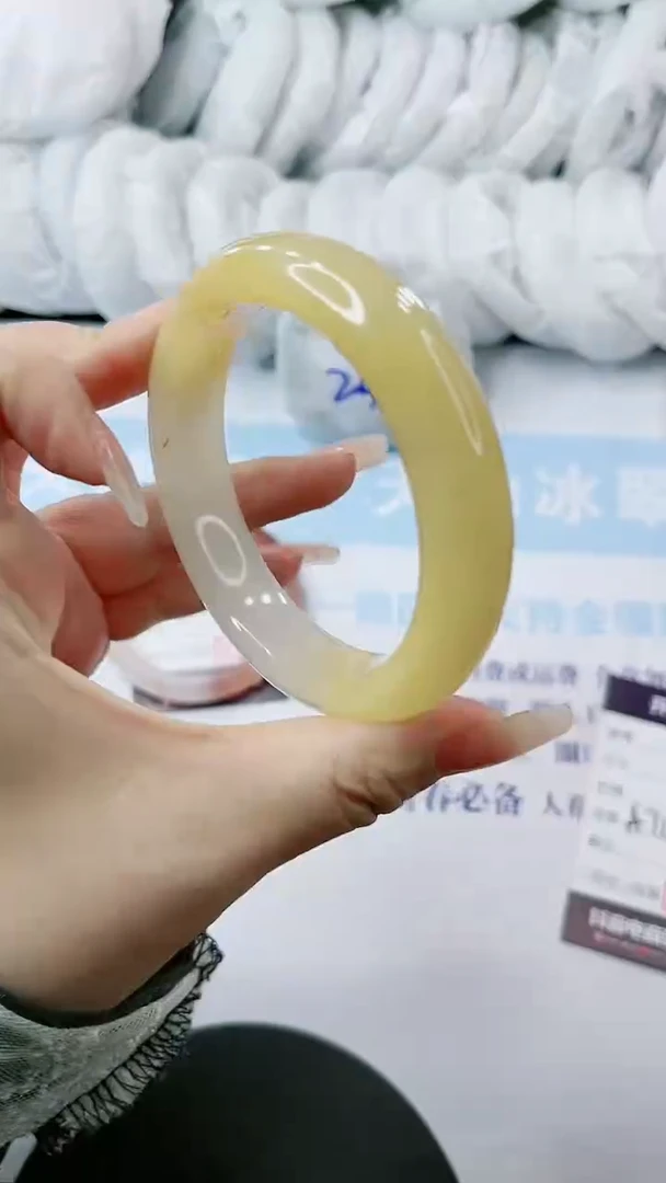 【闪购商品】石英质玉手镯未镶嵌多样性发货A719