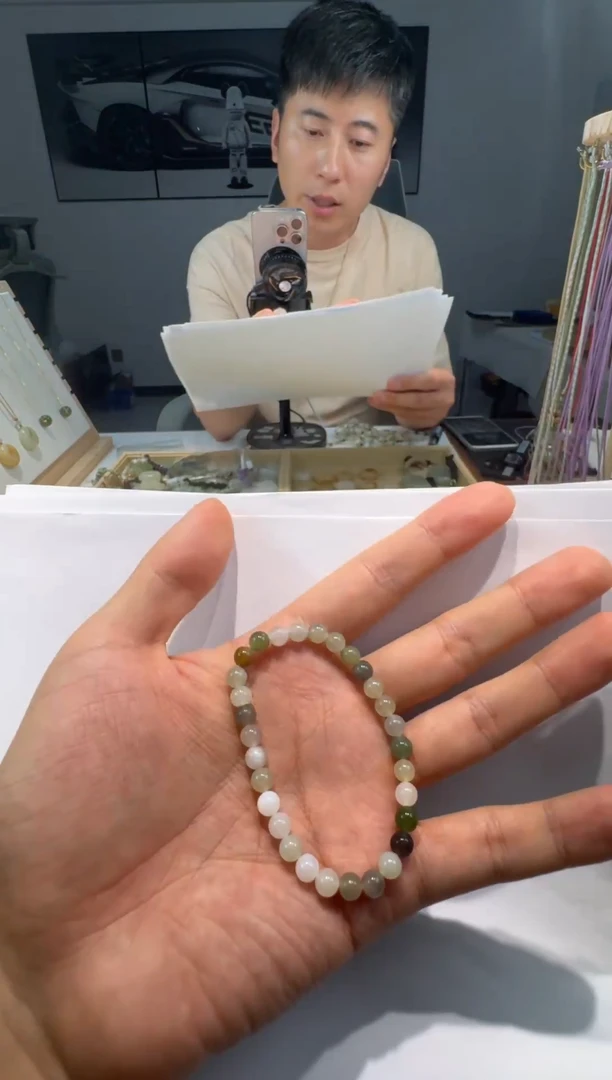 颈饰未镶嵌和田玉吾***糖多宝串