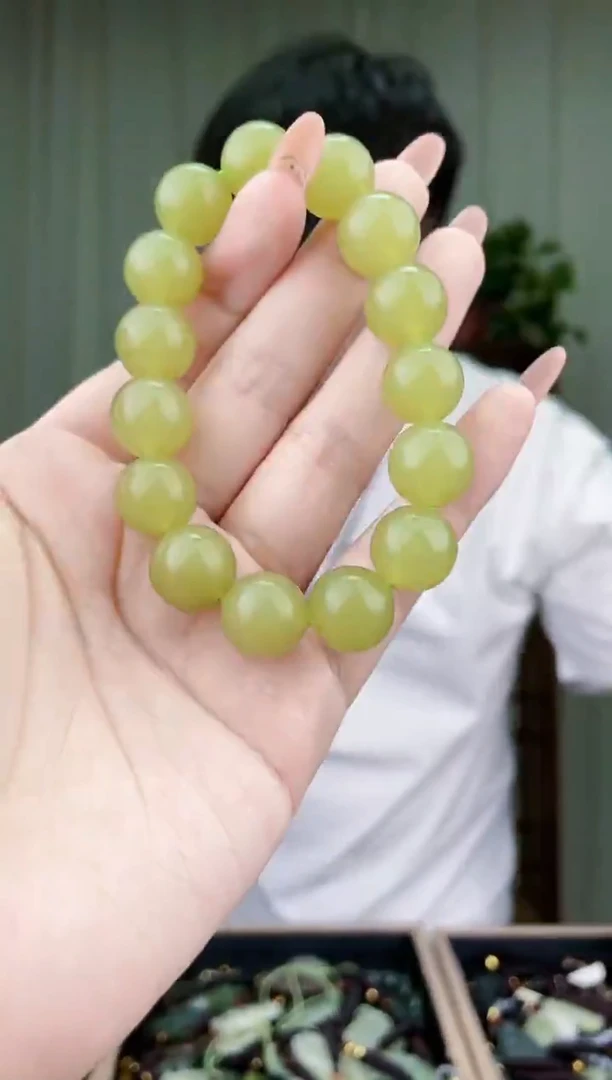 未镶嵌和田玉挂件拍一发一，多样性发货！