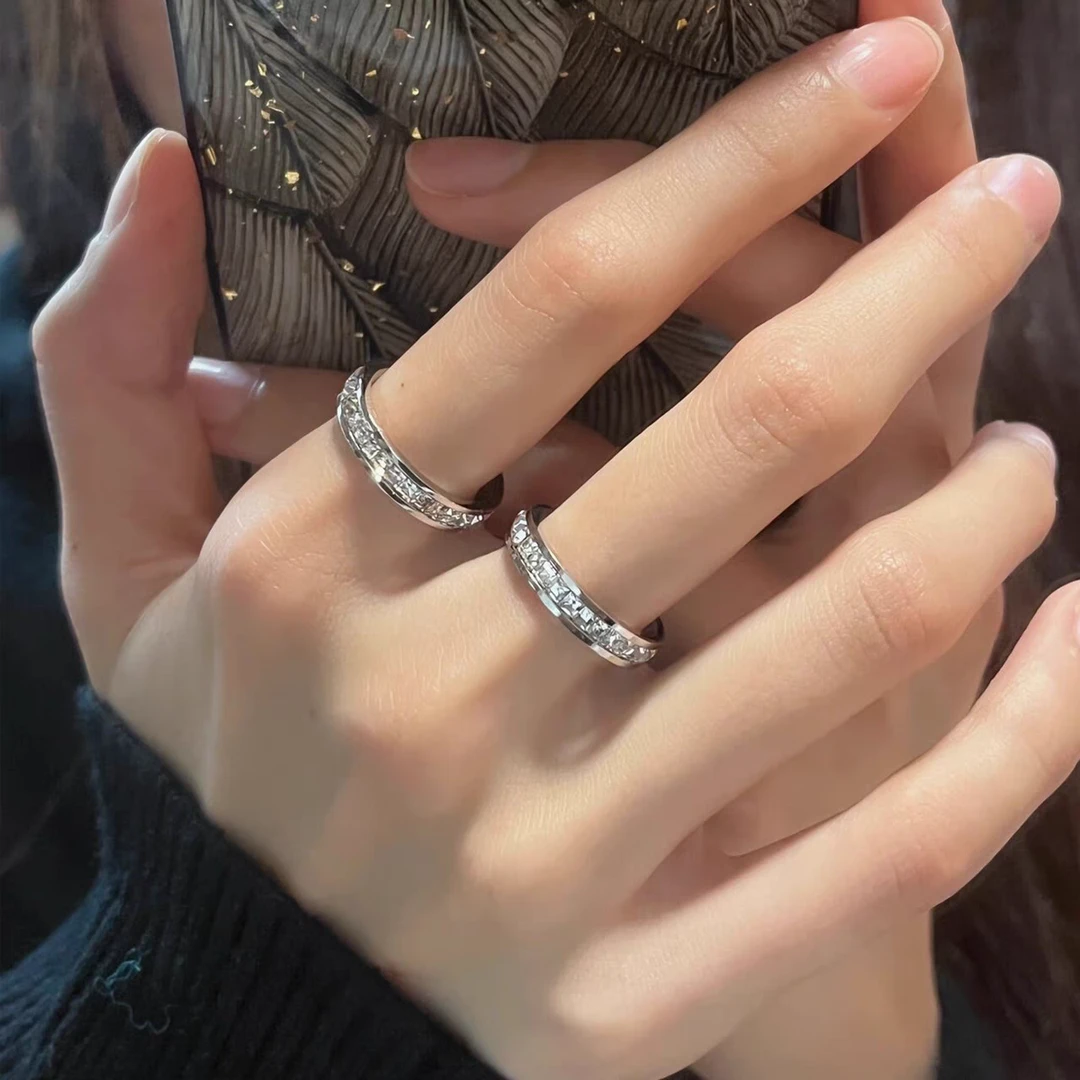 钛钢戒指 不褪色满天星戒指女轻奢时尚情侣简约对戒ins风高级指环