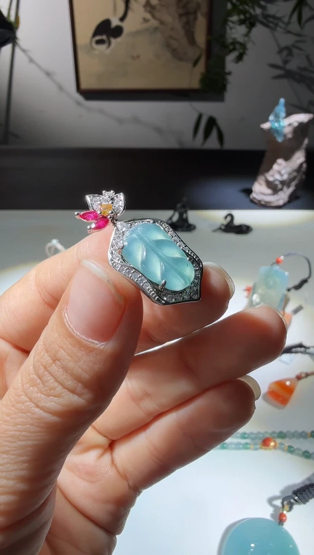 吊坠(不含链)未镶嵌翡翠叶子