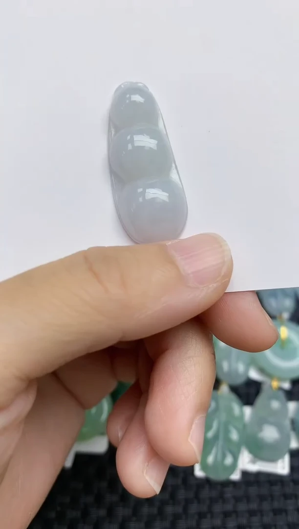 翡翠未镶嵌颈饰天然缅甸A货翡翠百元以上9元证书费自理