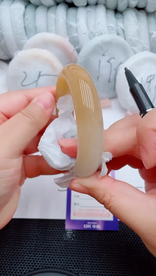 石英质玉手镯未镶嵌C49-60-61