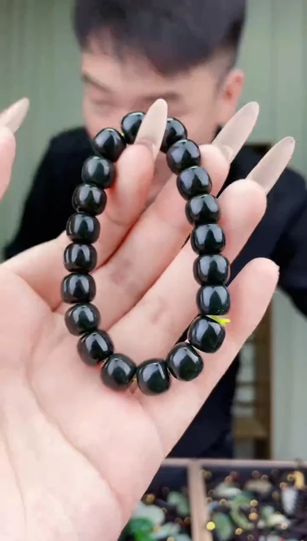 和田玉未镶嵌挂件拍一发一，多样性发货！