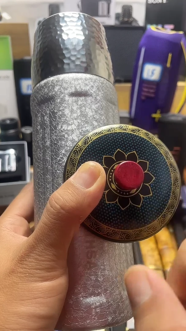 瓷片闪购商品 如图所示