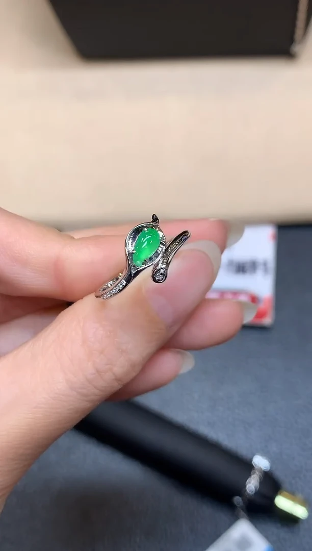 18K金镶嵌戒指翡翠18【无鉴赏期】随形【无服务费