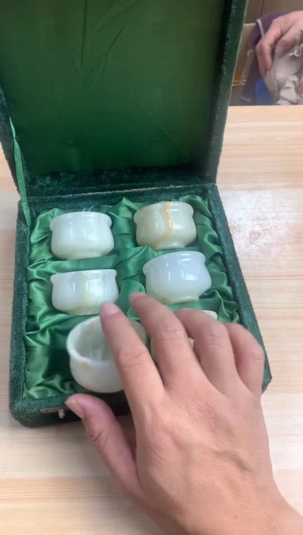 默认微瑕，no退no换，介意勿拍