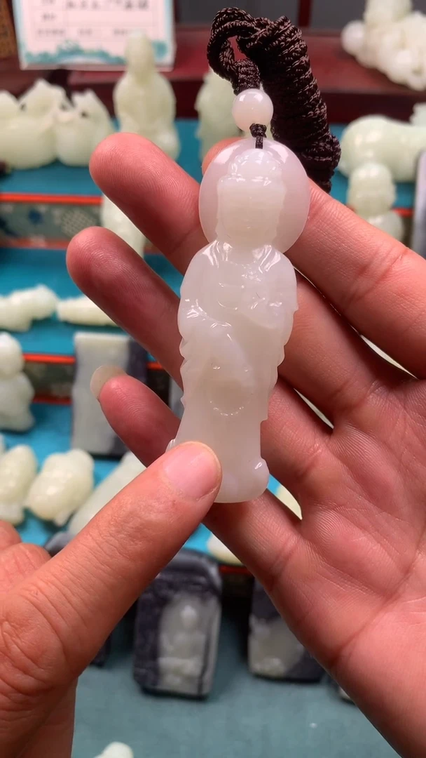 颈饰未镶嵌和田玉