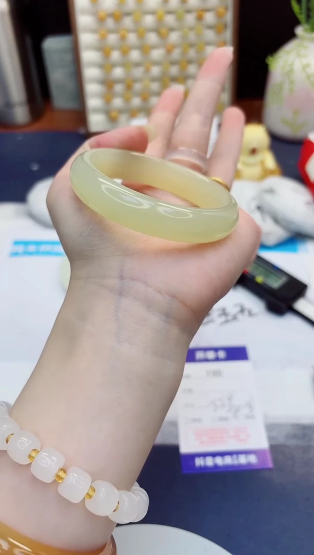 未镶嵌手镯石英质玉190-晴水-圈口55