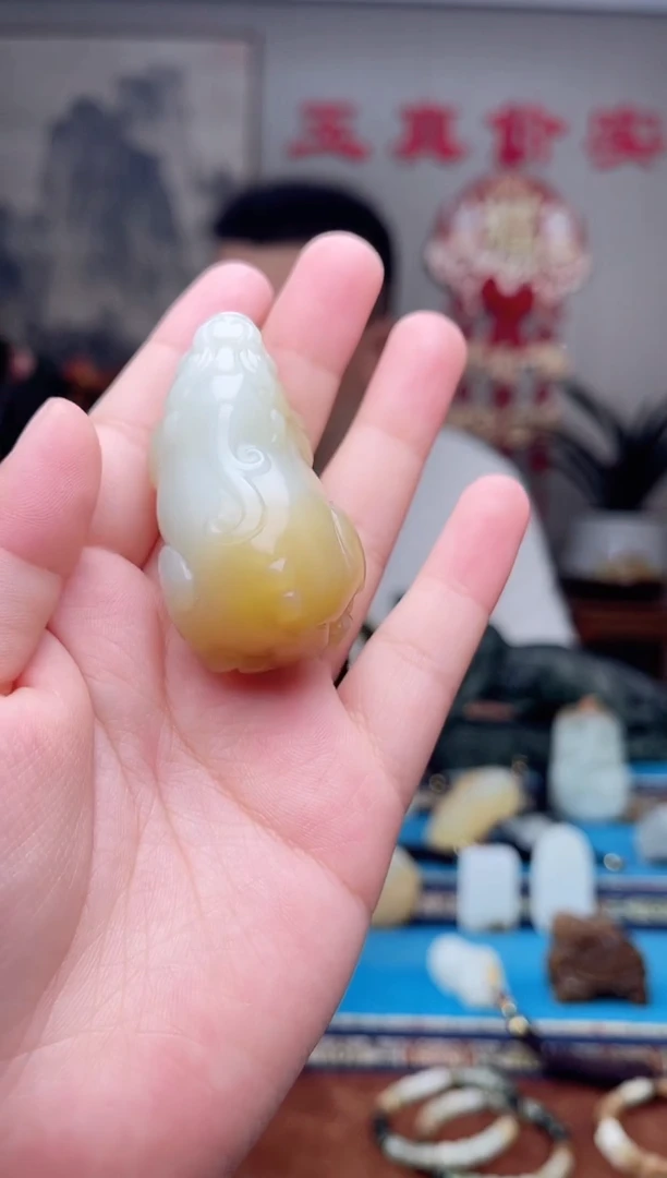 和田玉未镶嵌挂件1