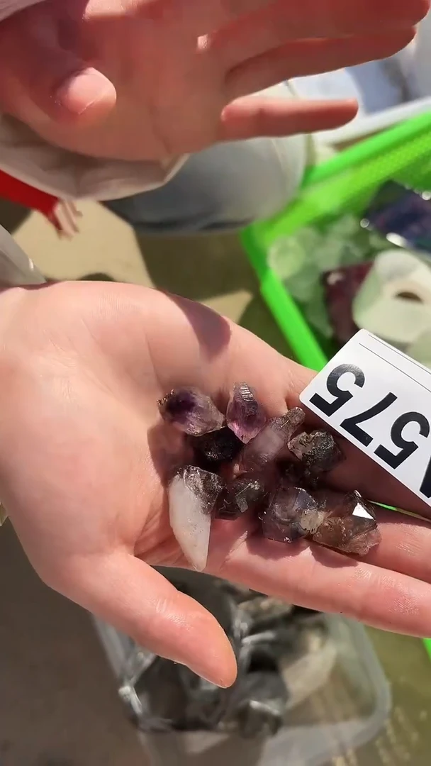 【闪购商品】水晶摆件未镶嵌超七 多样性发一个575