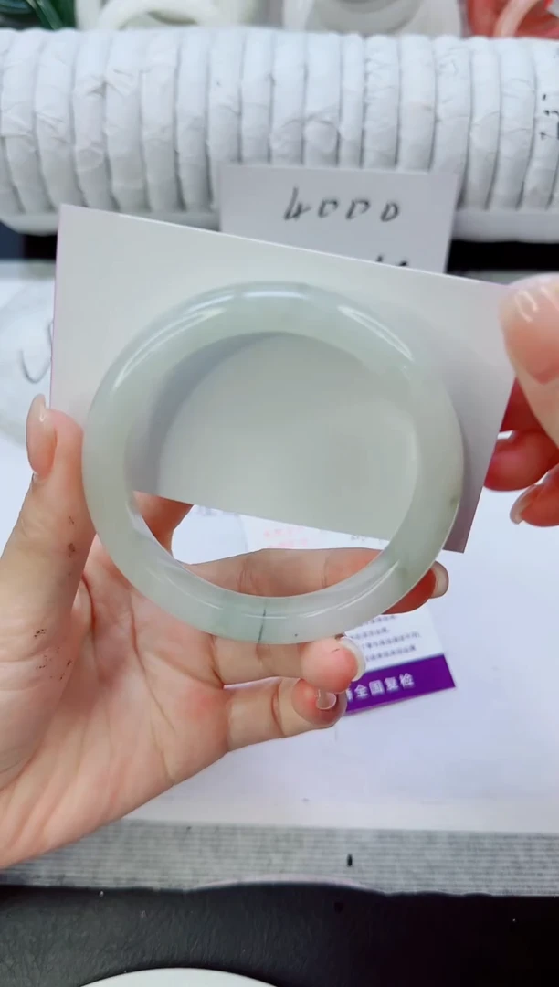 未镶嵌手镯石英质玉28/57.7