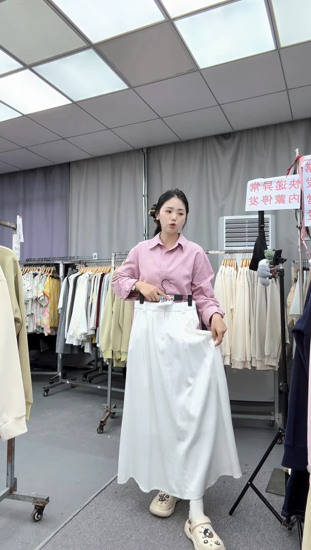 大哥家漂亮衣服漂亮颜色