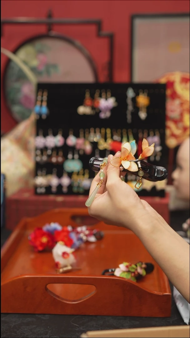 刺绣怡***甜非遗苏绣手工饰品