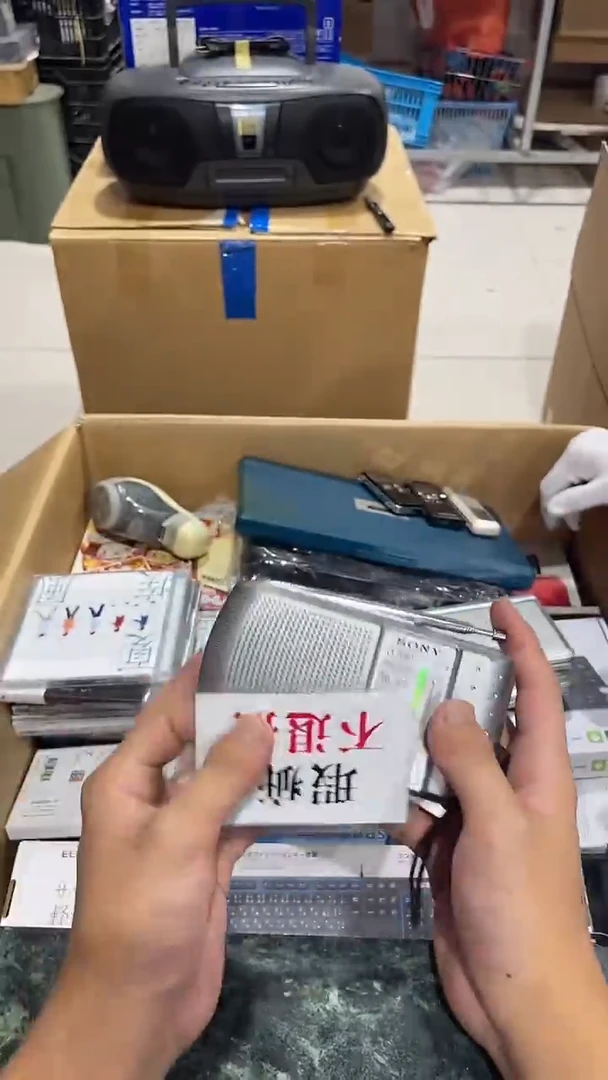 六****媒中古二手不退不换293