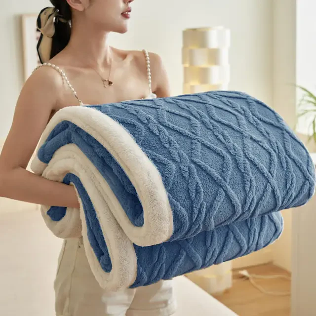 2025新款塔芙绒办公居家太空毛毯被 蓝色