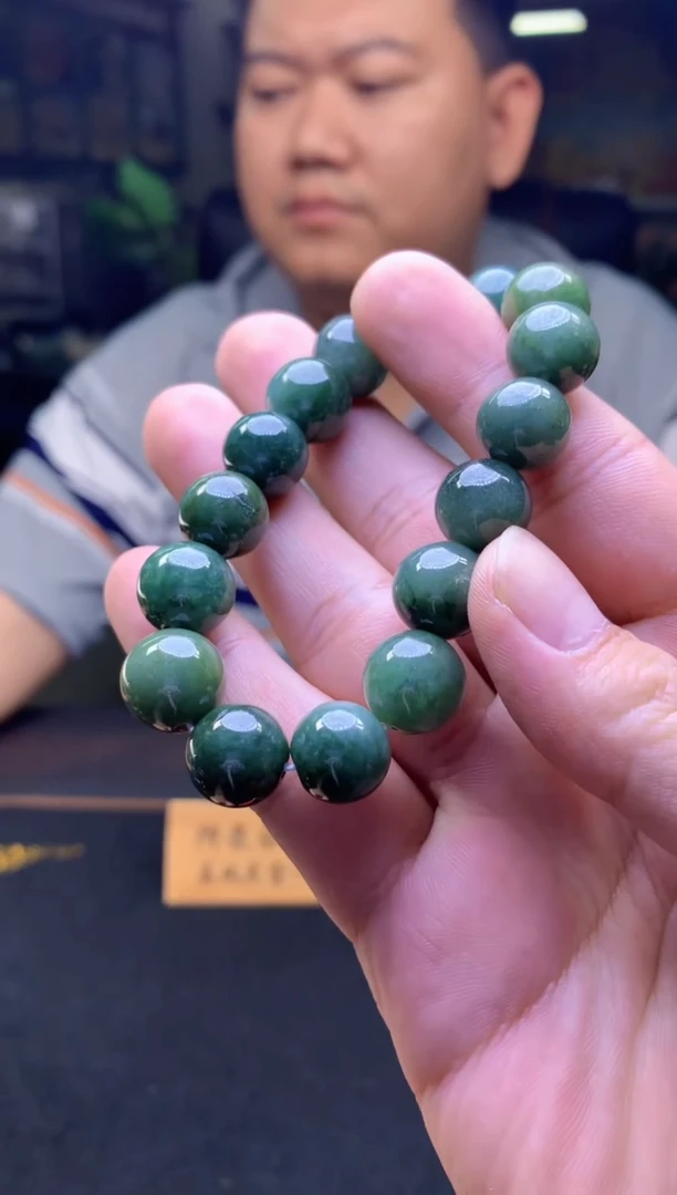 定制翡翠未镶嵌天然缅甸A货翡翠，多样性发货，拍一发一