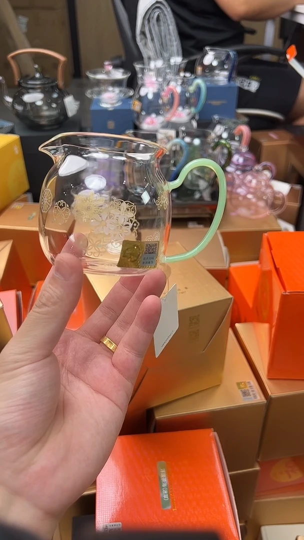 @@禾器晶彩美满皮球花