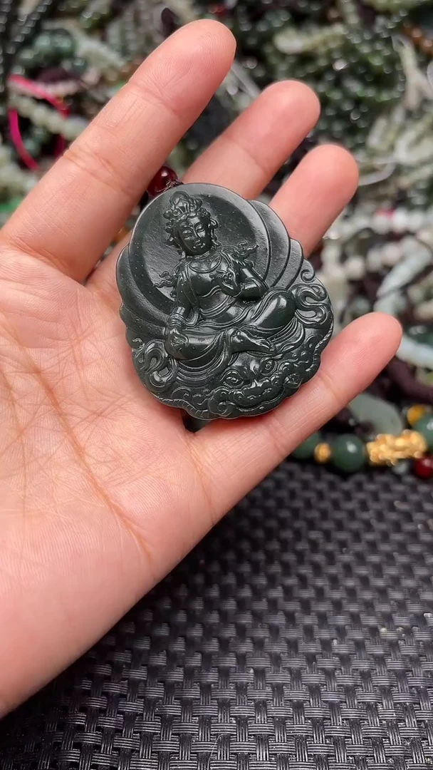 颈饰未镶嵌和田玉1