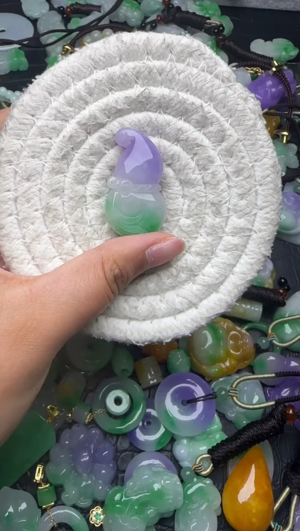 颈饰未镶嵌翡翠缅甸翡翠吊坠