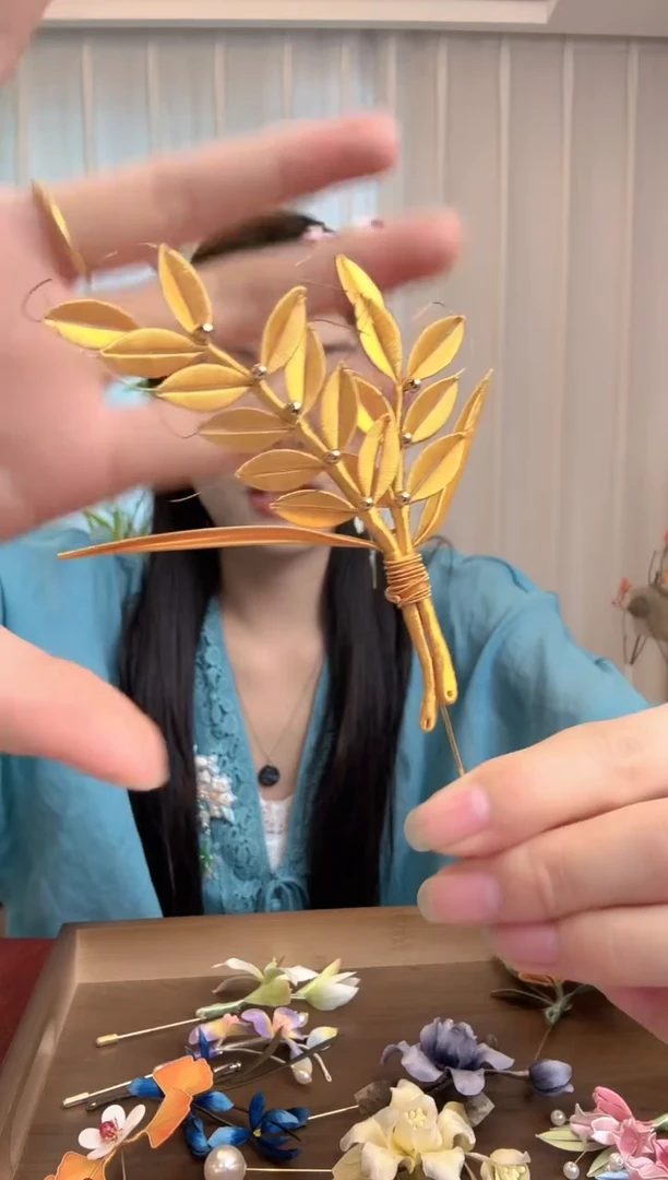 刺绣缠花麦穗胸针
