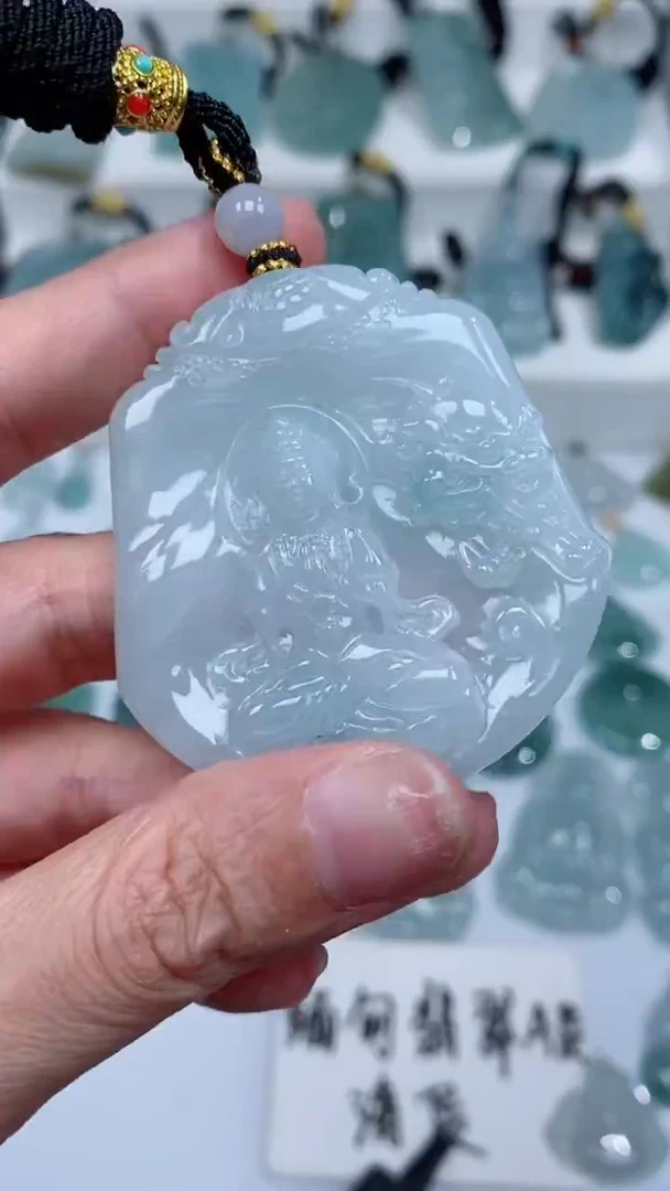 颈饰未镶嵌翡翠吊坠