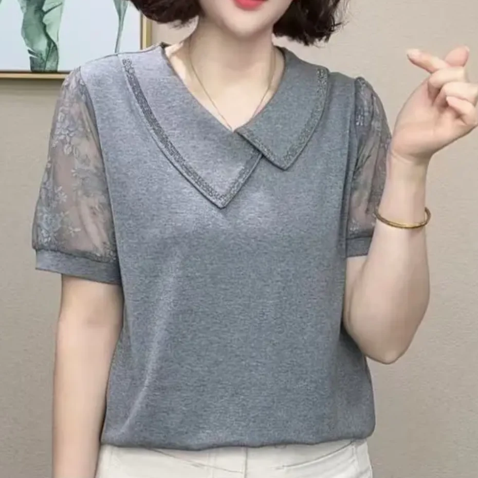 夏季新款时尚洋气短袖T恤显瘦减龄蕾丝拼接娃娃领休闲百搭上衣女