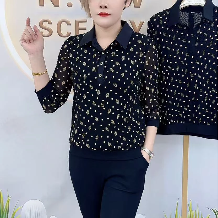 7117黑色翻领分袖百搭衫气质洋气时尚