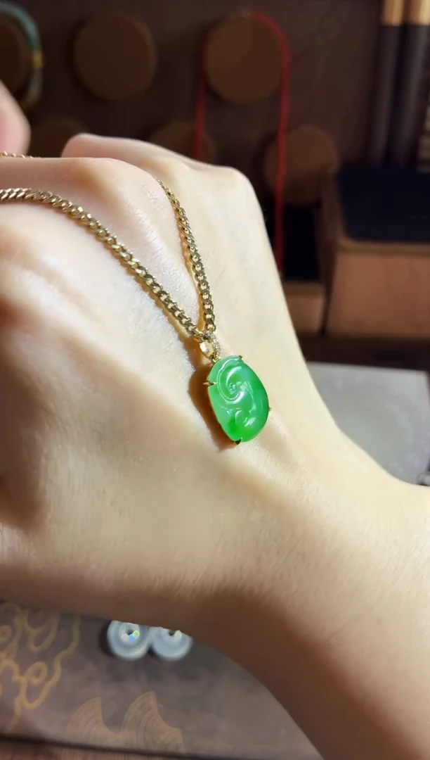 吊坠(不含链)18K金镶嵌翡翠吊坠