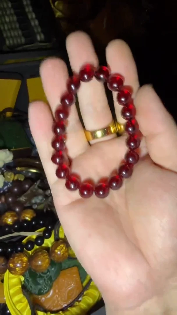 未镶嵌血珀手串闪购高端商品链接