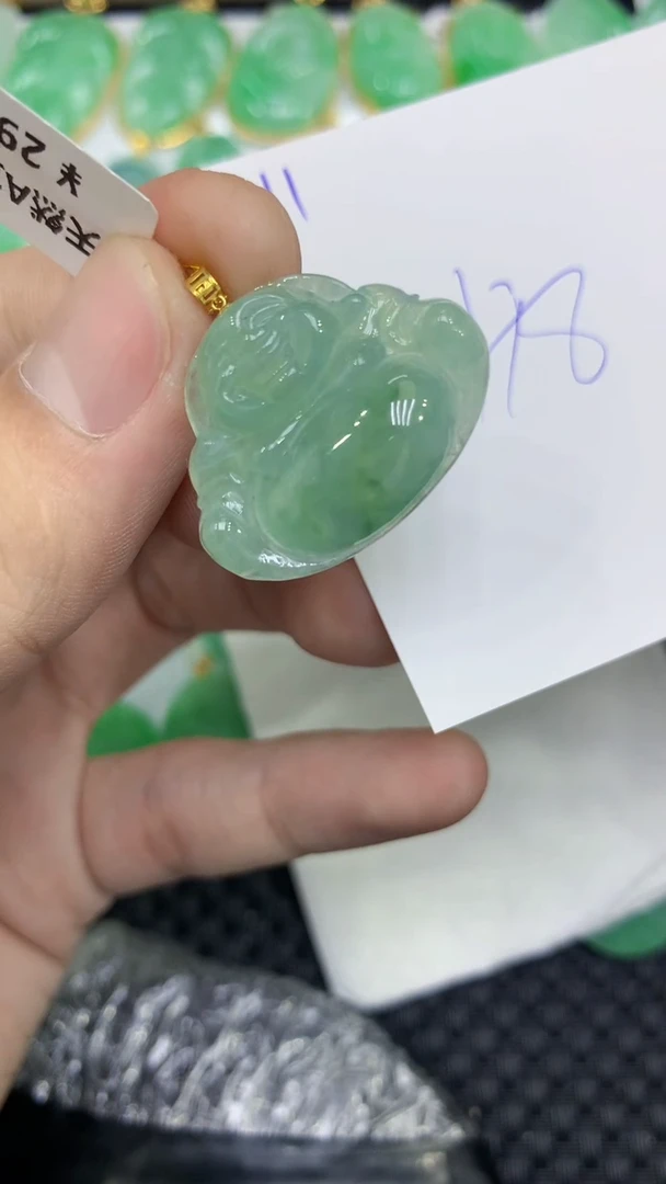 颈饰18K金镶嵌翡翠翡翠11111
