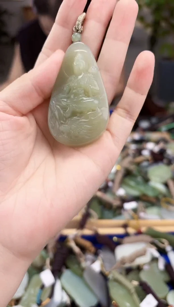 和田玉未镶嵌挂件拍一发一