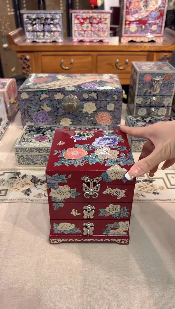 【闪购商品】三层蝶恋花·弘贝雅螺钿漆器文化馆