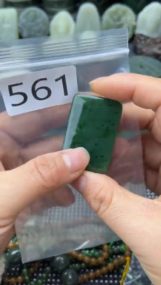 未镶嵌和田玉珠宝半成品牌子