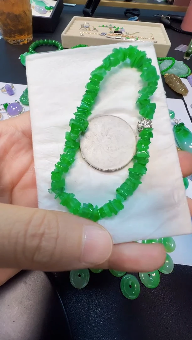 未镶嵌手链翡翠800