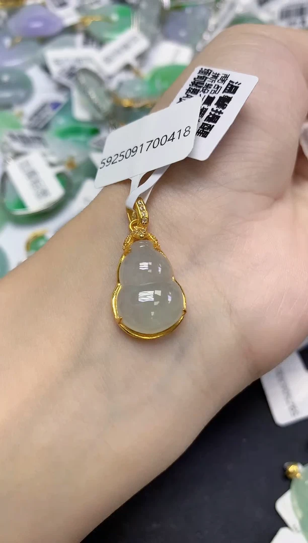 颈饰未镶嵌翡翠天然缅甸翡翠A货多样性发一件