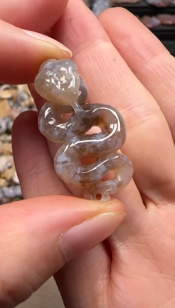 【闪购商品】硅化珊瑚（珊瑚玉）颈饰未镶嵌174