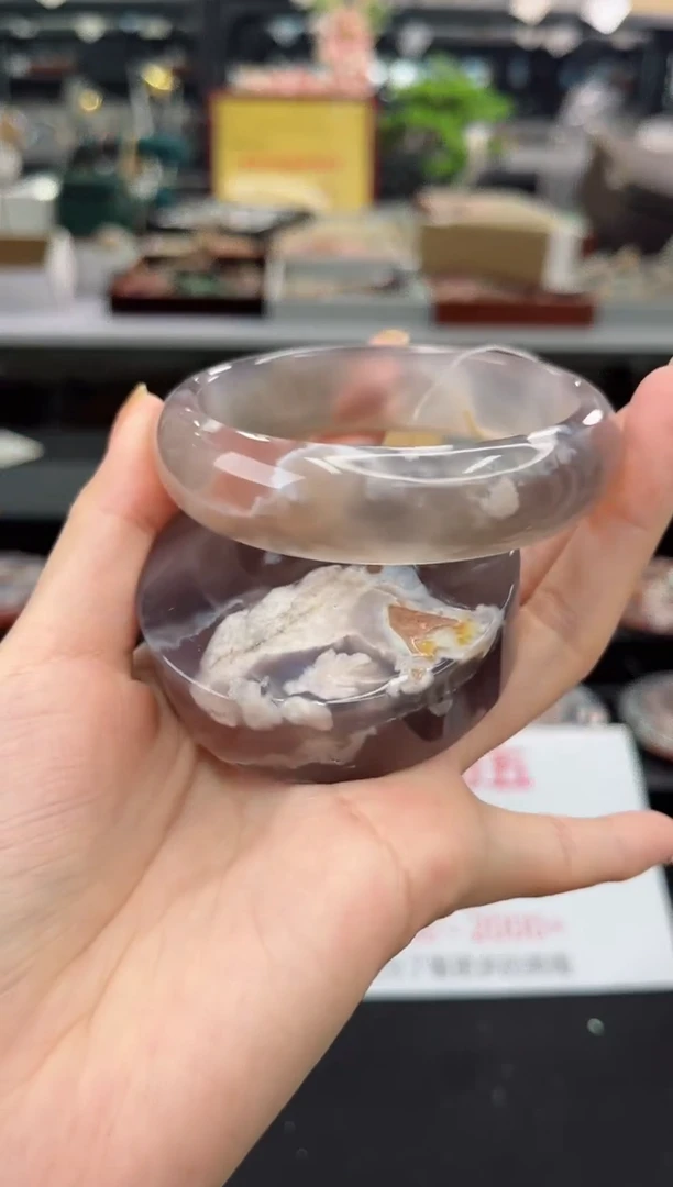 【闪购商品】石英质玉手镯未镶嵌62圈口（赠品镯心）6428325