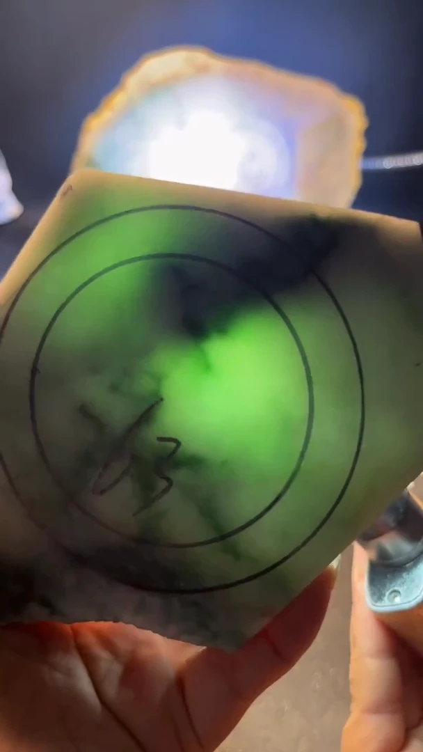 未镶嵌手镯定制翡翠肉****?翡翠