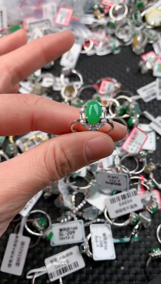 银S925镶嵌戒指翡翠33333  1