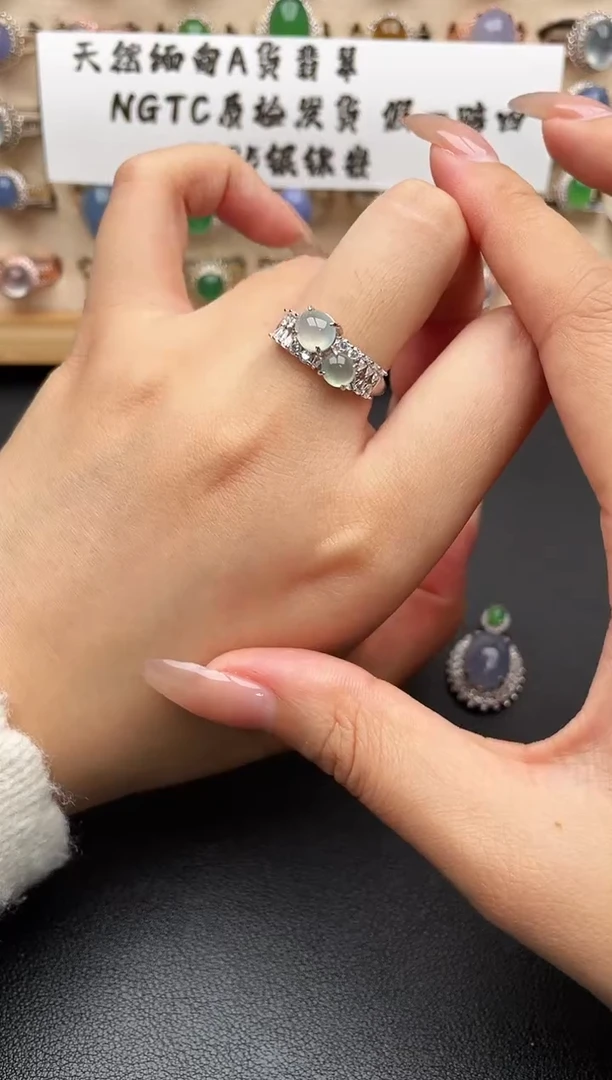 银S925镶嵌戒指翡翠一物一证一礼盒