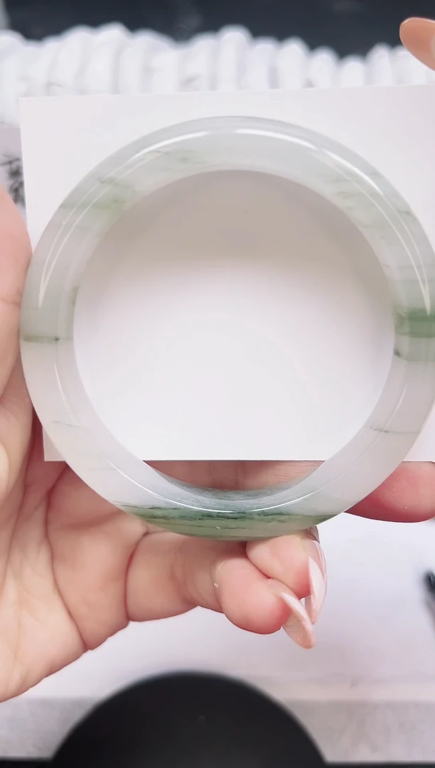 未镶嵌手镯石英质玉36-59.7